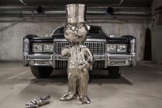 lebensgroße Skulptur silber Foto Jefunne Gimpel